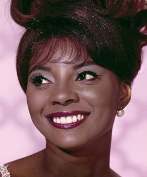 Лесли Аггамс фото