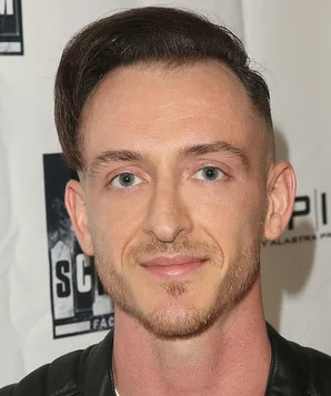 Аарон Хоули фото