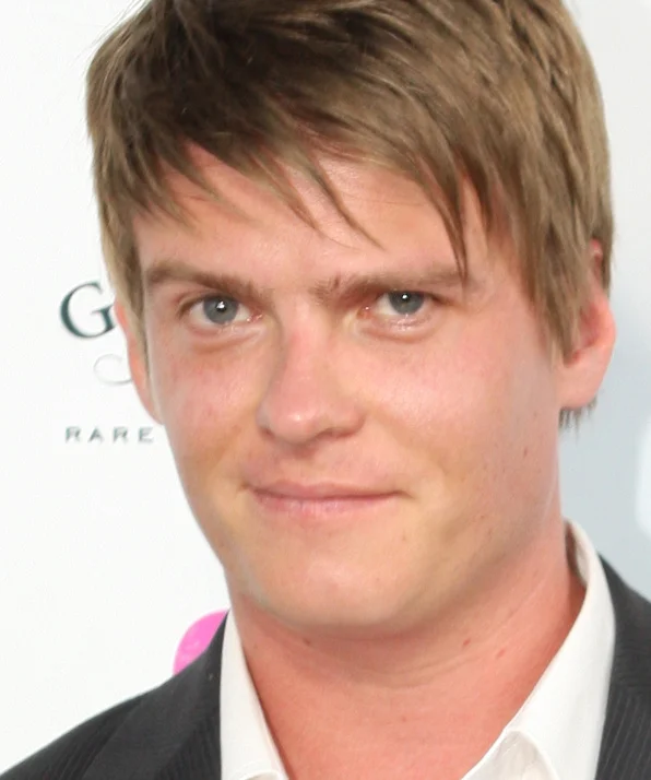 Туоминен Адам фото