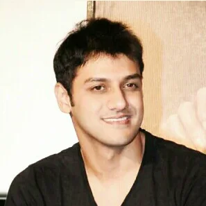 Адитья Датт фото