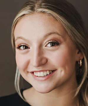 Анна Клер Бартлам фото