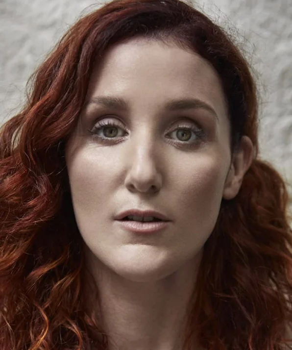 Брона Во фото