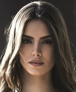 Чагла Демир фото