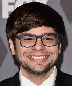 Чарли Сэкстон фото