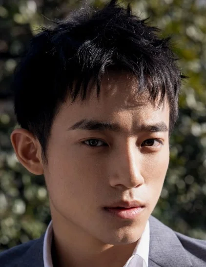 Чжэнцзе Чжоу фото