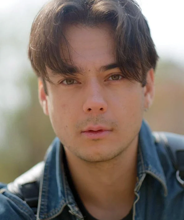 Денис Иванов фото