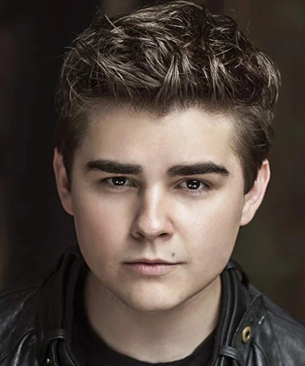 Дилан Эверетт фото