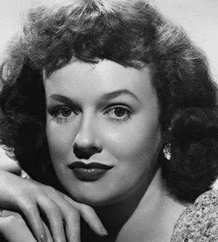 Коминьоре Дороти фото