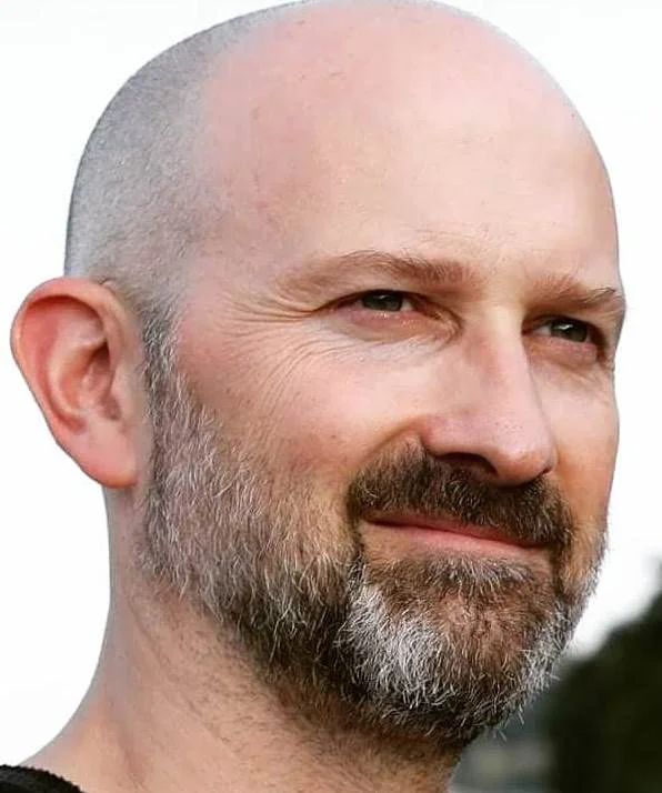 Джеймс Дин Хьюстон фото