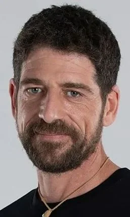 Хюнал Джемаль фото