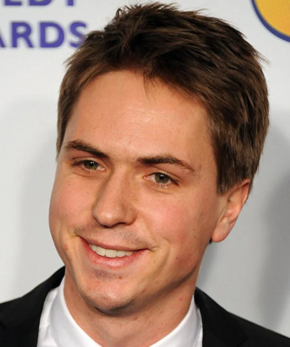 Джо Томас фото