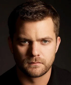 Джошуа Джексон фото