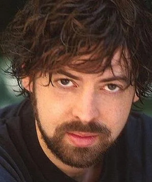 Джошуа Джон Миллер фото