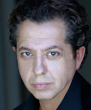 Джулиан Бэйн фото