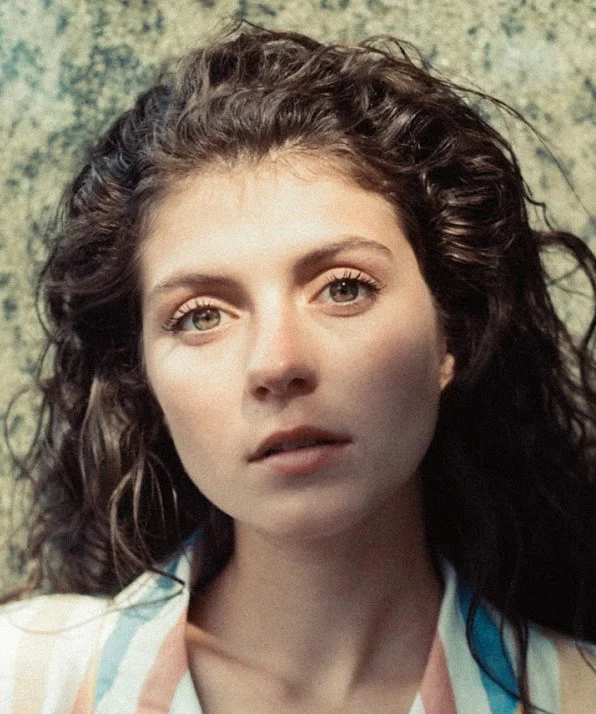 Эмили Бейдер фото