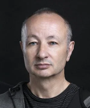 Фентон Бэйли фото