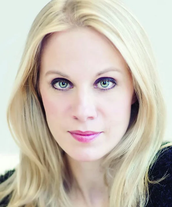 Халли Шеперд фото