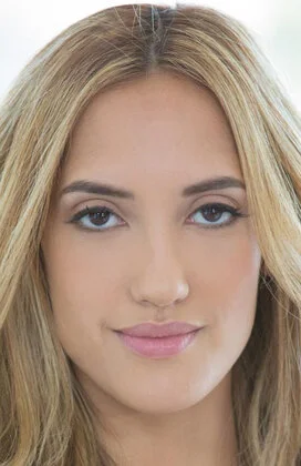 Хлоя Амур фото