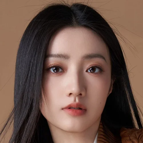 И Хуан фото