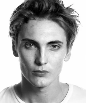 Имон Фэррен фото