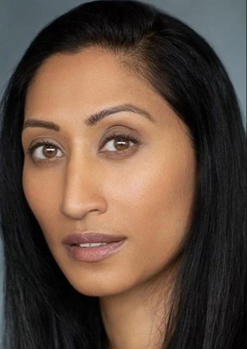 Навекар Каришма фото