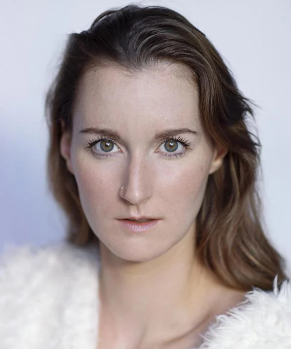 Кассандра Равене фото