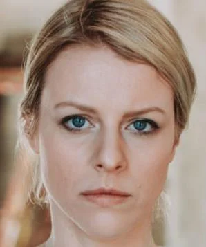 Кэролайн Хохфеллнер фото