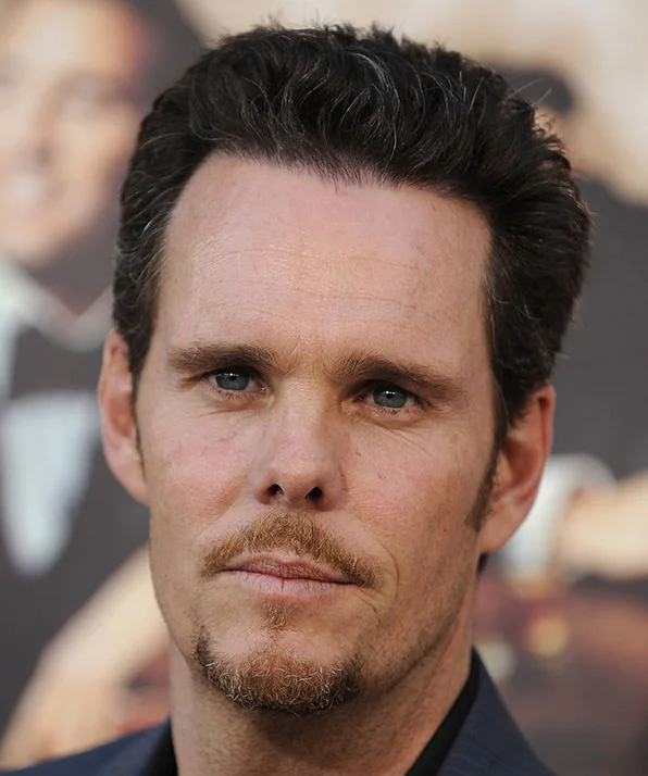 Kevin Dillon фото