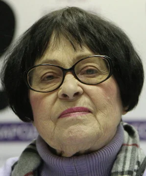 Муратова Кира фото