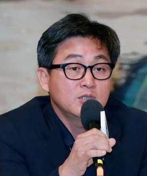 Ко Дон-сон фото