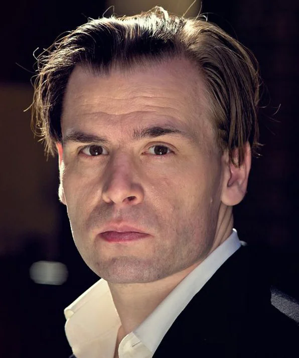 Кристиан Хартинг фото