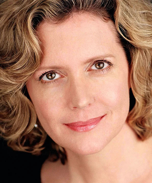 Кристин Сазерленд фото