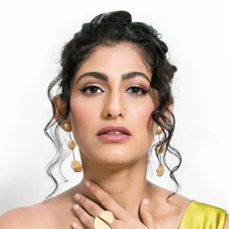 Кюбра Саит фото