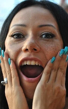 Лара Тинелли фото