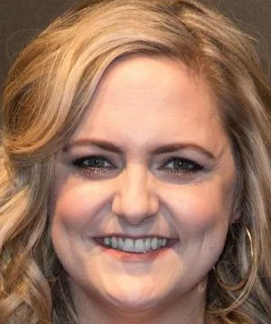 Лаура Чекли фото