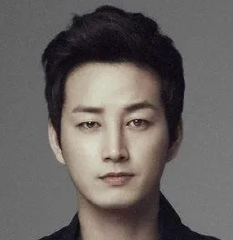 Хён-ук Ли фото