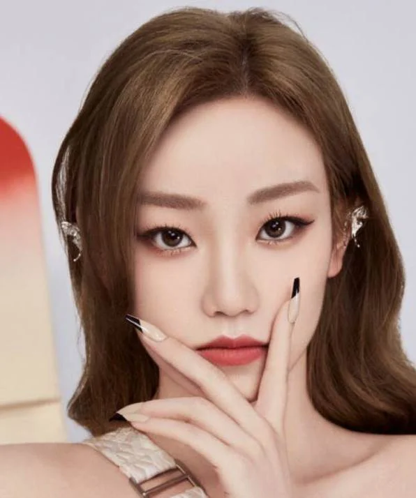 Ли Сыян фото