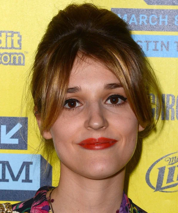 Лола Бесси фото