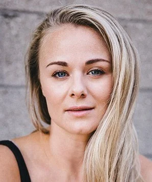 Лора Бурк фото