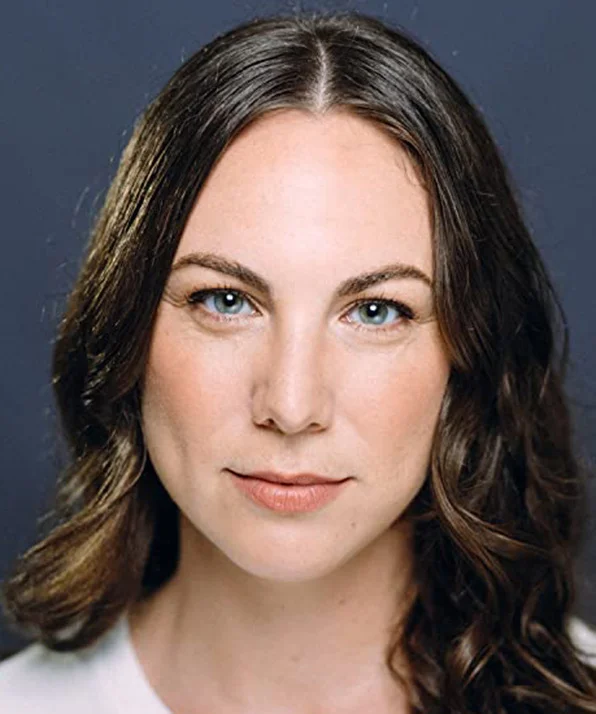 Лора Тремблей фото