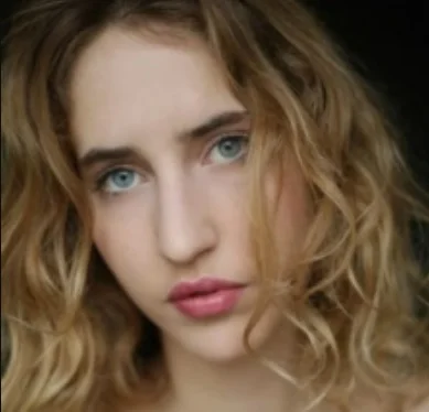 Лакост Луиз фото