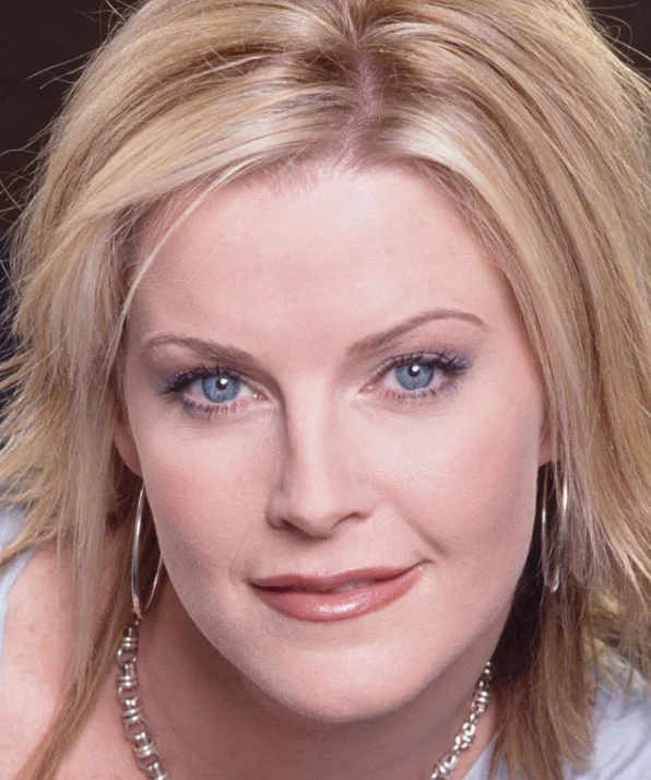 Маив Куинлэн фото