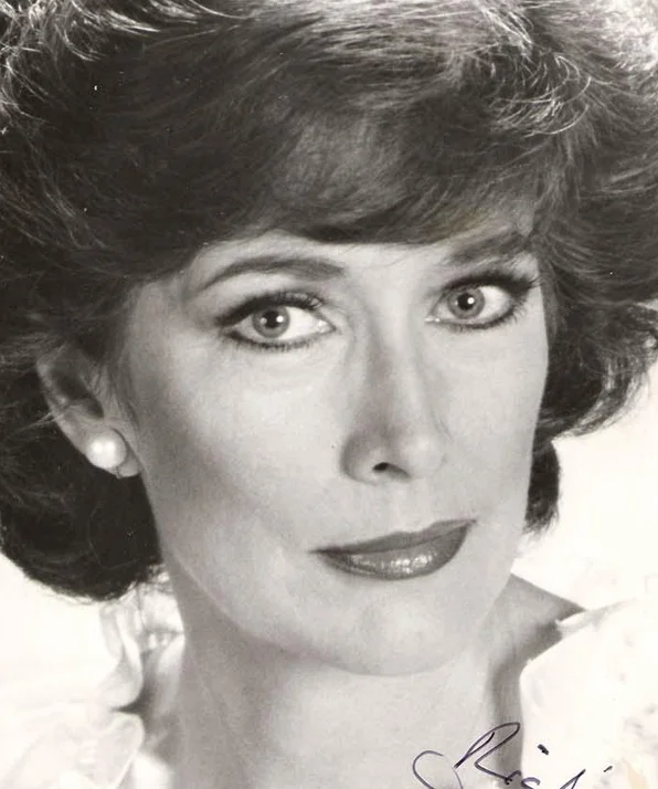 МакГуайр Маив фото