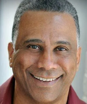 Майкл Монтейру фото