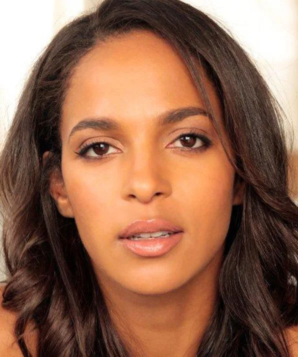 Мэгалин Эчиканвоке фото