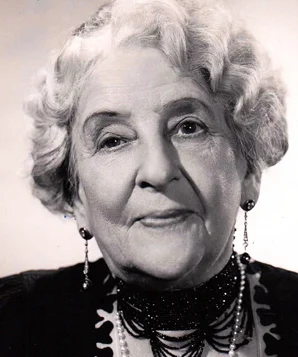 Мэй Робсон фото