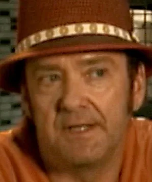 Мэтт Эрл Бисли фото