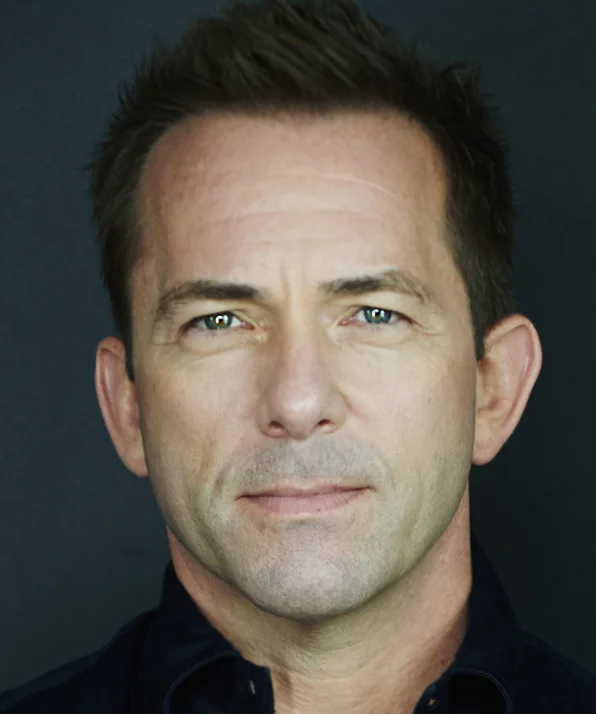 Мэттью Беннетт фото