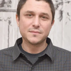 Мэттью М. Росс фото