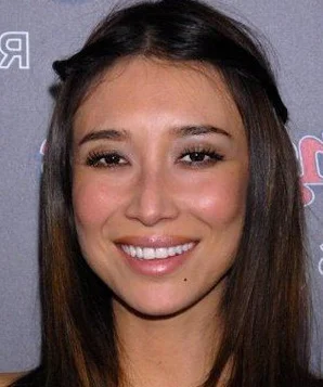 Мей Меланкон фото